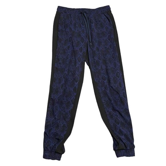 Athleta Printed Brooklyn Jogger in Dress Blue and Black Python Pants 6 - Picture 12 of 14